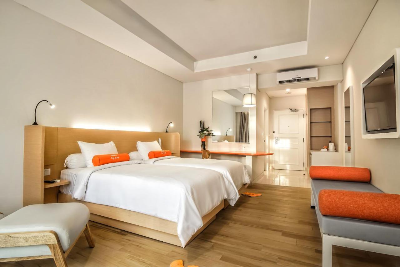 Harris Resort Batam Waterfront Sekupang Exterior foto
